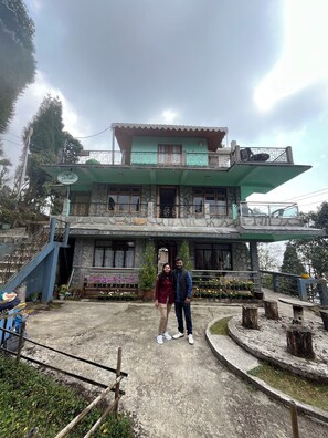 Exterior - Cozy Garden Retreat – A Peaceful Getaway for Nature Lovers! (Darjeeling)