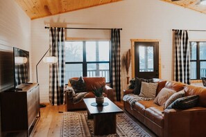 電視、DVD 播放機、 辦公室