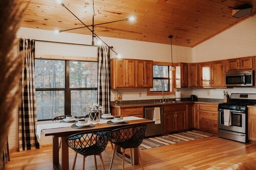 *The Hummingbird Haven* The perfect retreat *