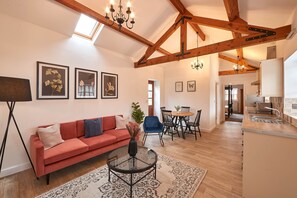Living area - Guillemot Cottage (Bridlington)