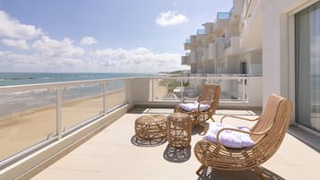 Apartment, 2 Bedrooms (2731258) | Terrace/patio