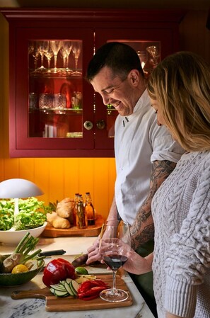 Dining - Oppulent Lansdown Crescent Mews House with Free parking - Pass the Keys (Bath)