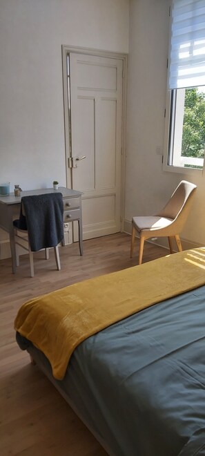 1 chambre, Wi-Fi gratuit, draps fournis