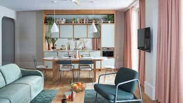 42-inch Smart TV with digital channels, TV