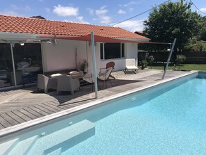 Piscine extérieure, piscine chauffée