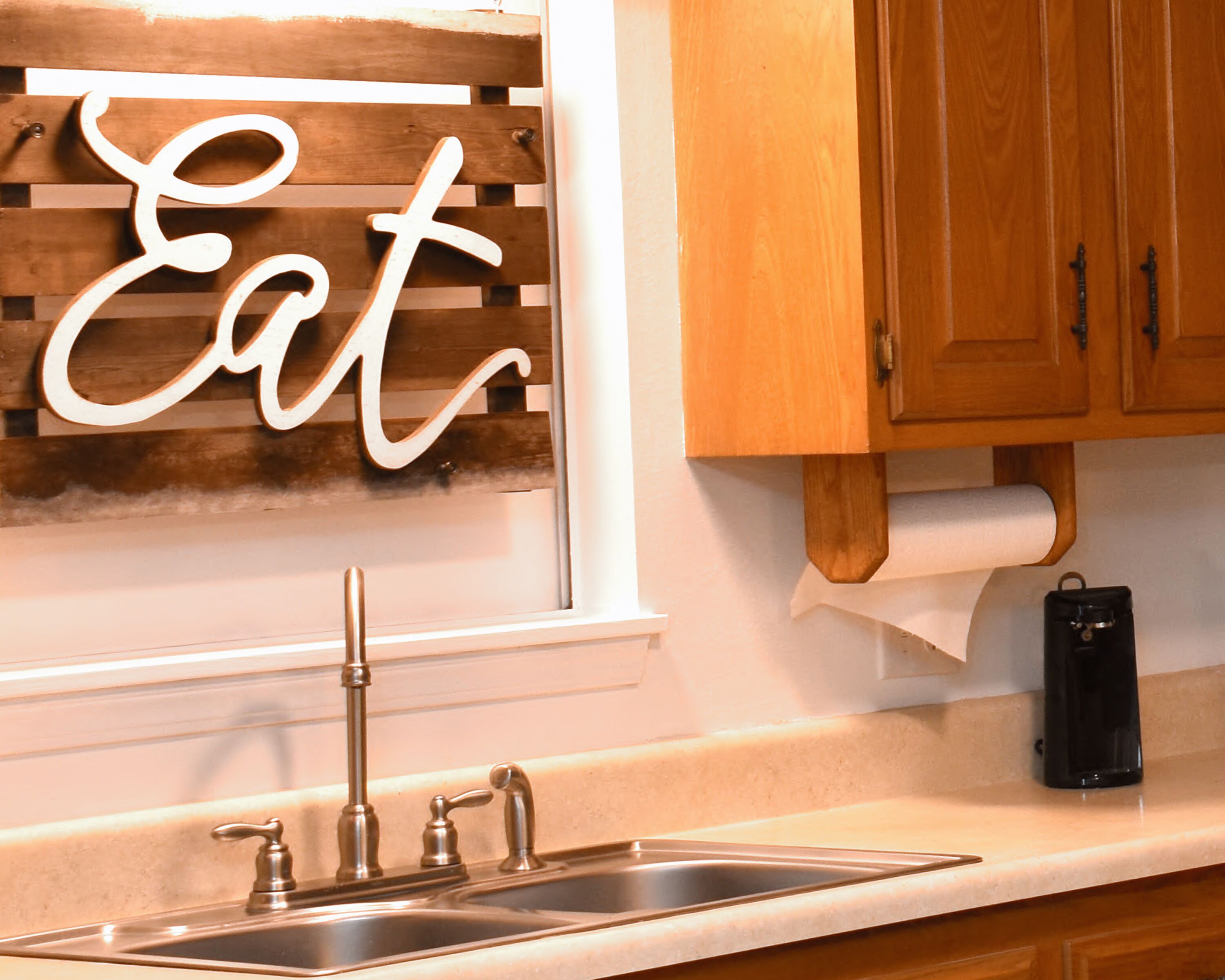 New Game Room! WiFi! King Bed! Family Friendly!