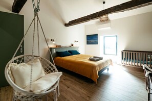 11 Schlafzimmer, Bügeleisen/Bügelbrett, Reisekinderbett, WLAN