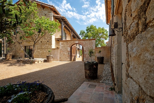 Bastide Rémence - Picturesque farmhouse with swimming pool