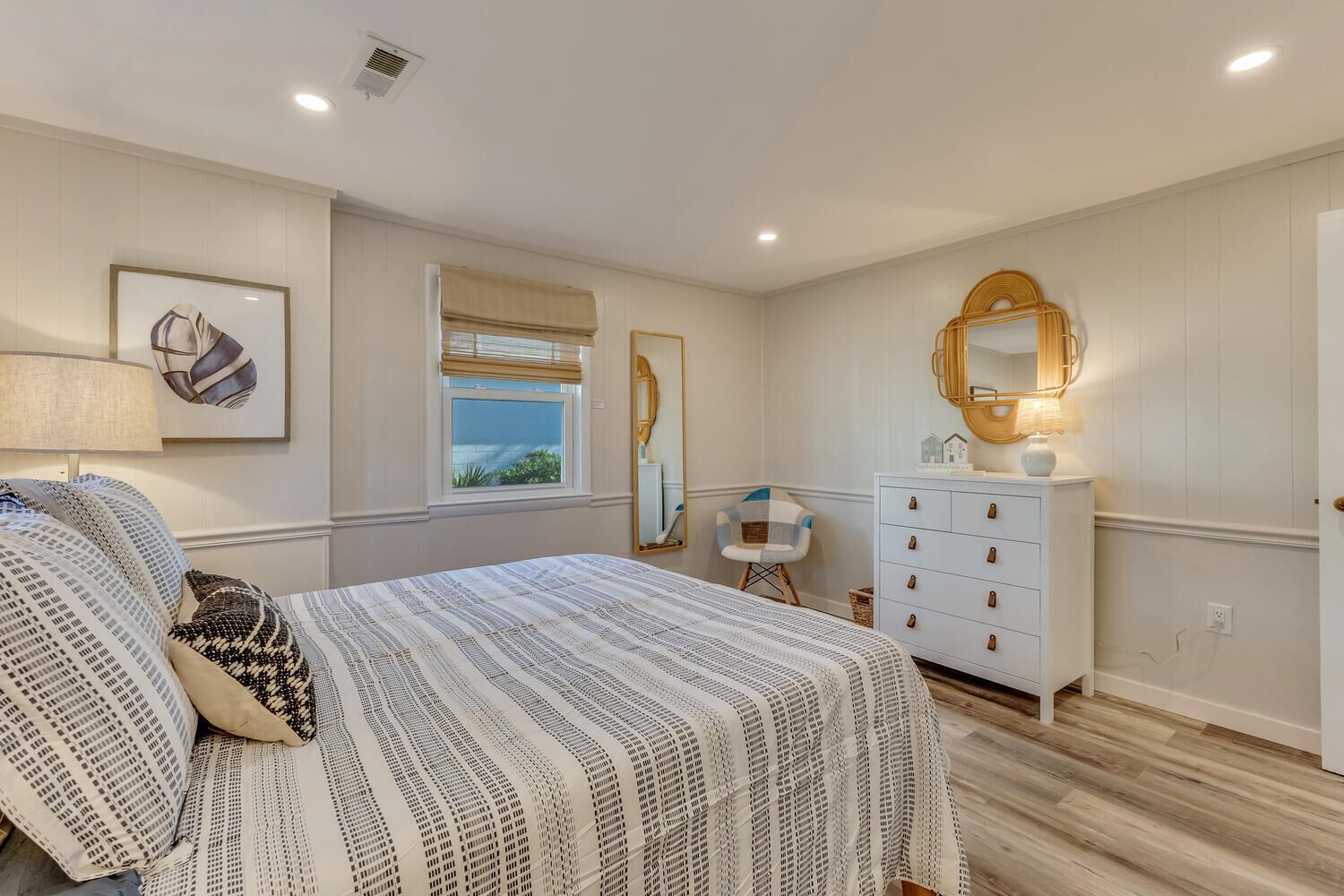 1 chambre, lit parapluie, Wi-Fi gratuit, draps fournis