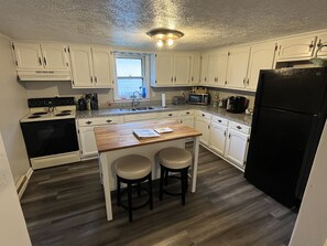 Fridge, microwave, oven, stovetop - Single Level, 3 Bedroom Home In Between Harper's Ferry & Casino. (Harpers Ferry)