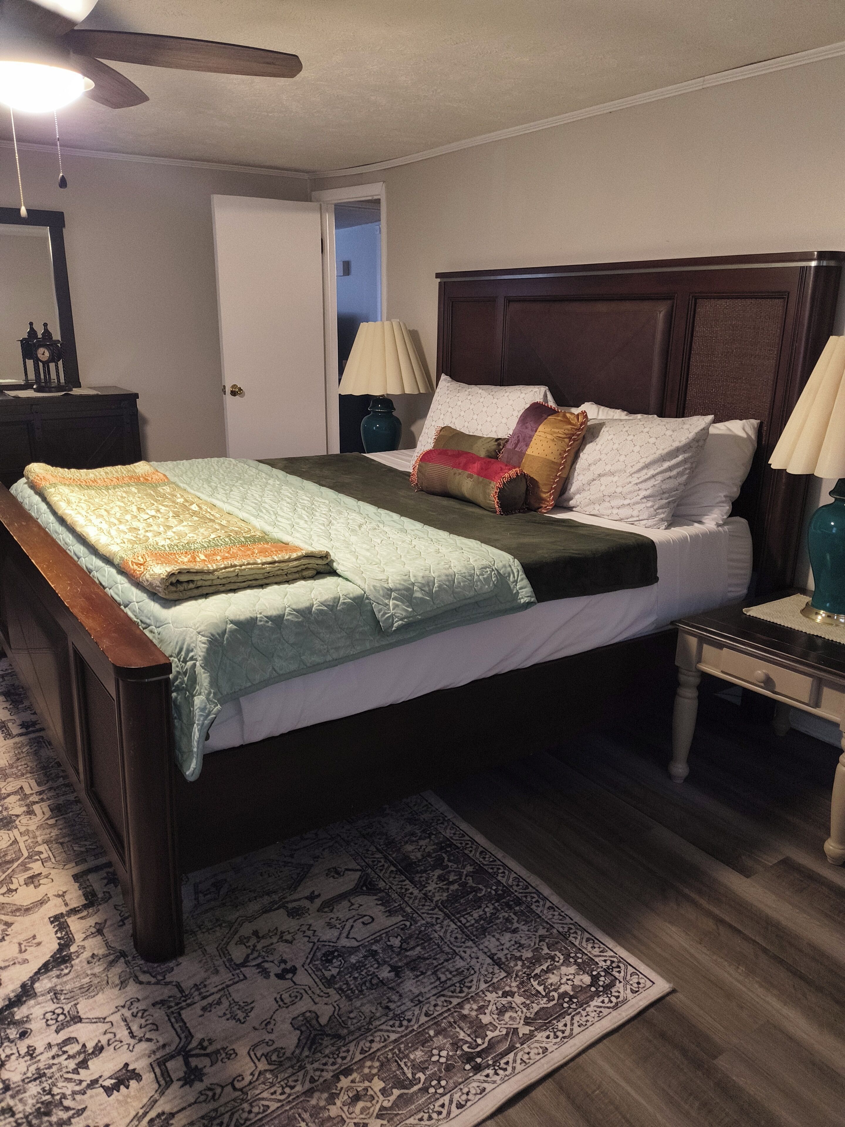 3 habitaciones, tabla de planchar con plancha y wifi gratis 