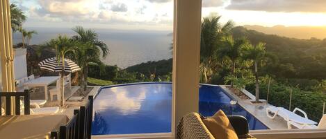 Alberca al aire libre