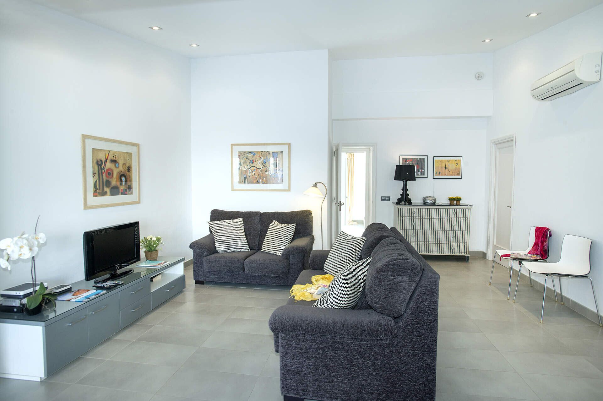 DVD player, table tennis