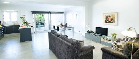 Lecteur de DVD, table de tennis de table