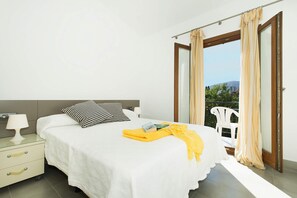 2 bedrooms, in-room safe, iron/ironing board, travel cot