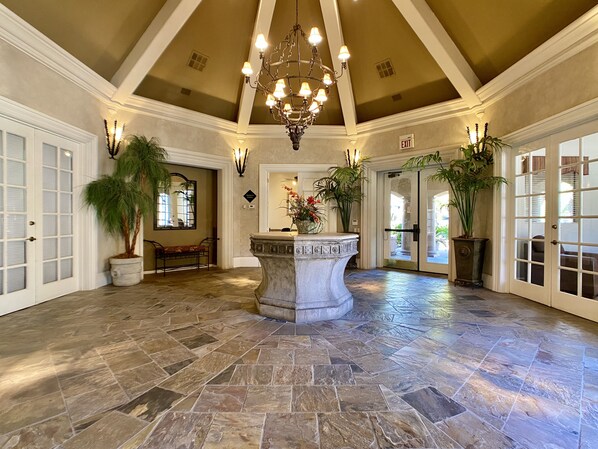 Lobby - Kick Back w/ King Bed and Mountain & Pool Views (Scottsdale)