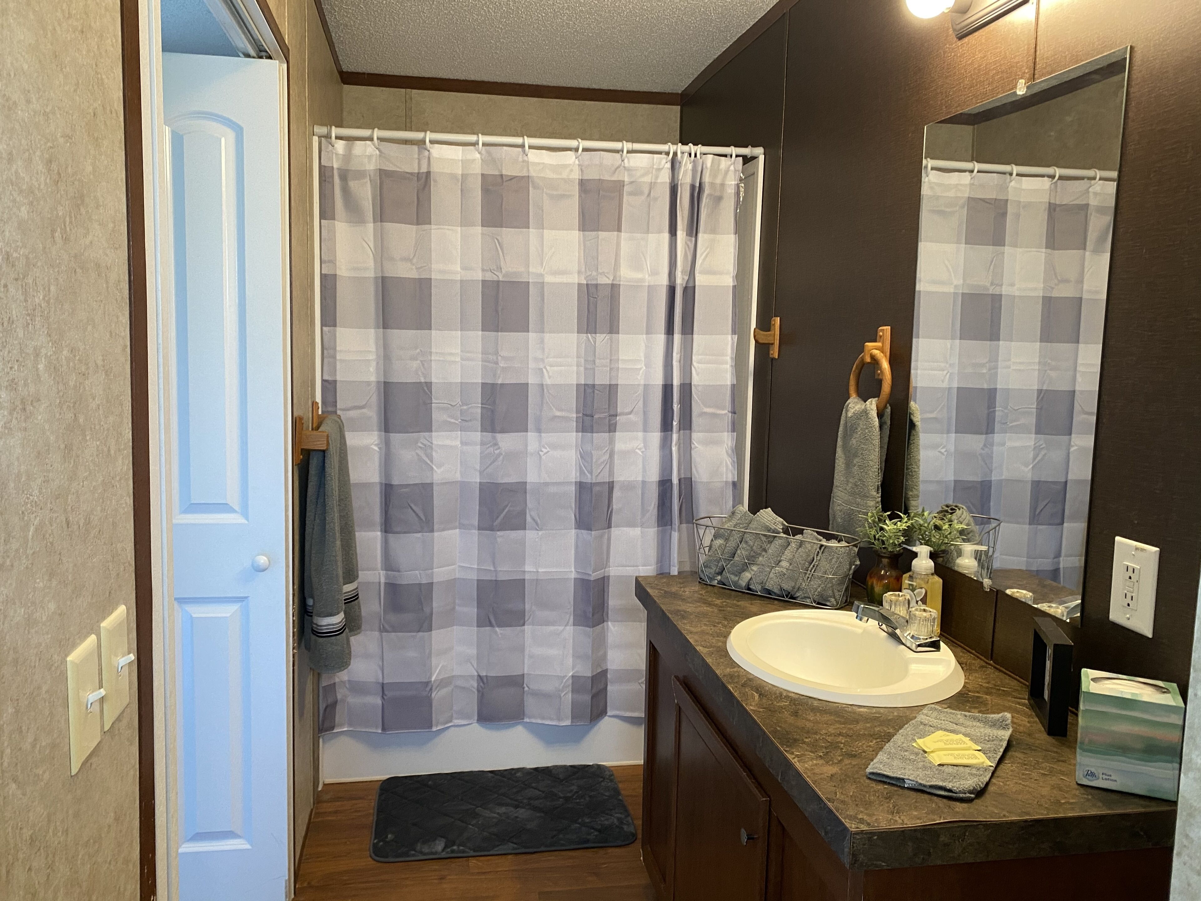 Private Stay in Grand Rivers, Minutes From Kentucky Lake and I-24/I-69