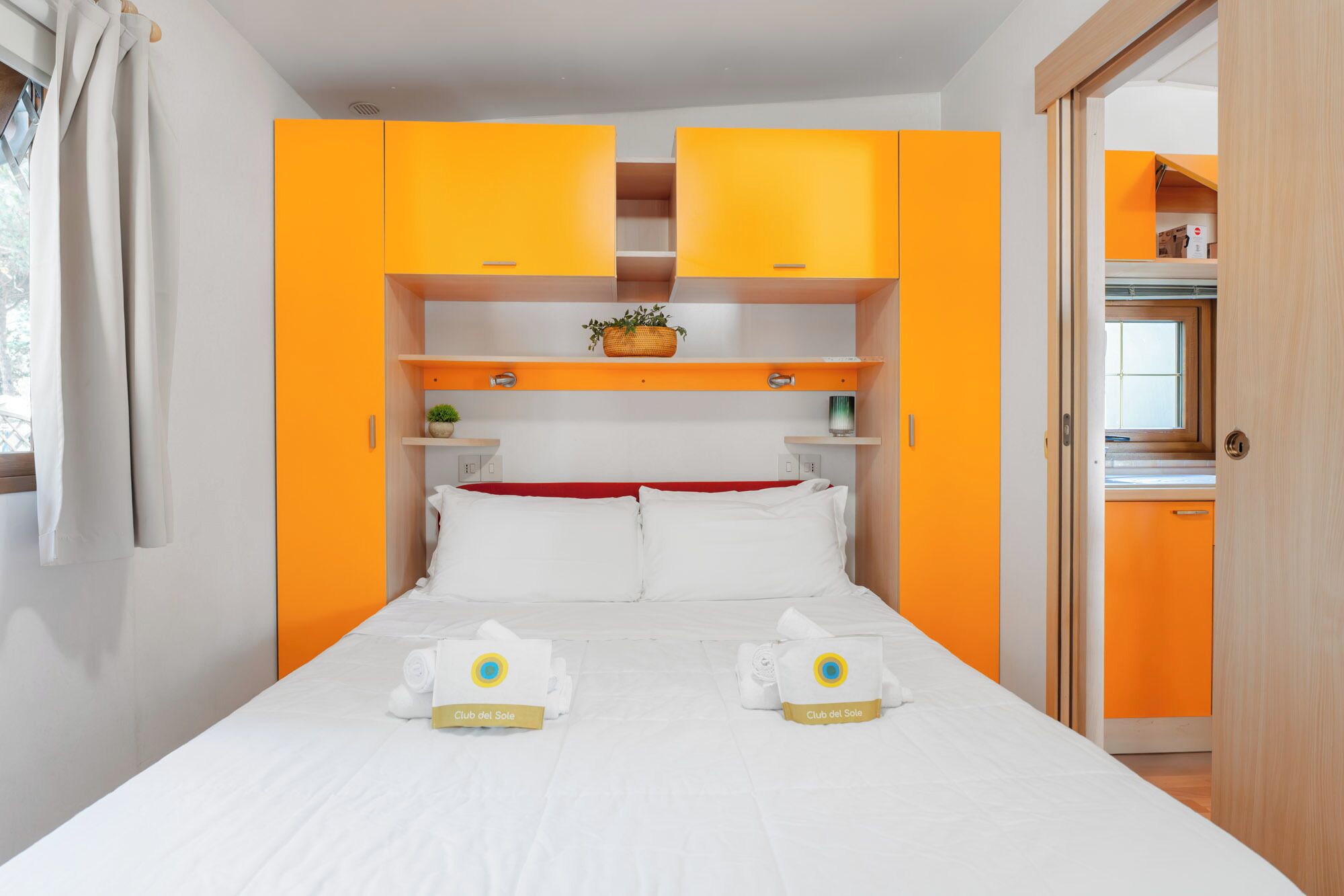 Premium bedding, blackout curtains