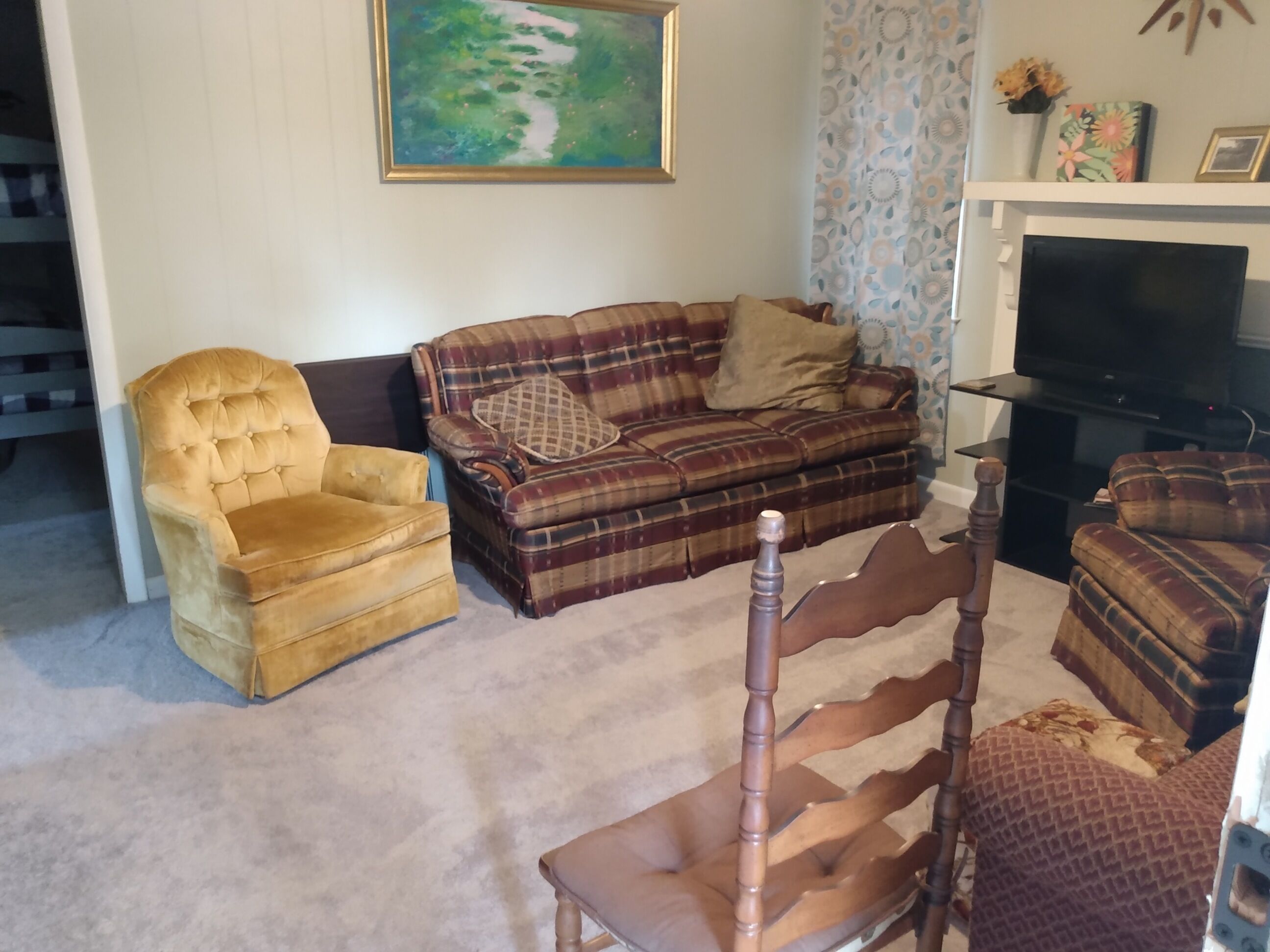 Entire House in the Heart of Western Burke County, NC