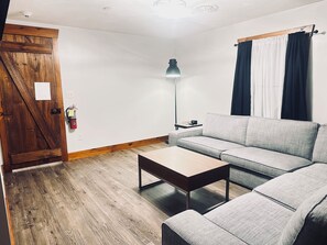 Smart TV, computer monitors