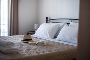 2 bedrooms, iron/ironing board, free WiFi, bed sheets - Villa Virginia Batsi Andros  (Andros)