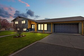 Exterior - The Maren Bleu - A Modern Oasis (Walla Walla)