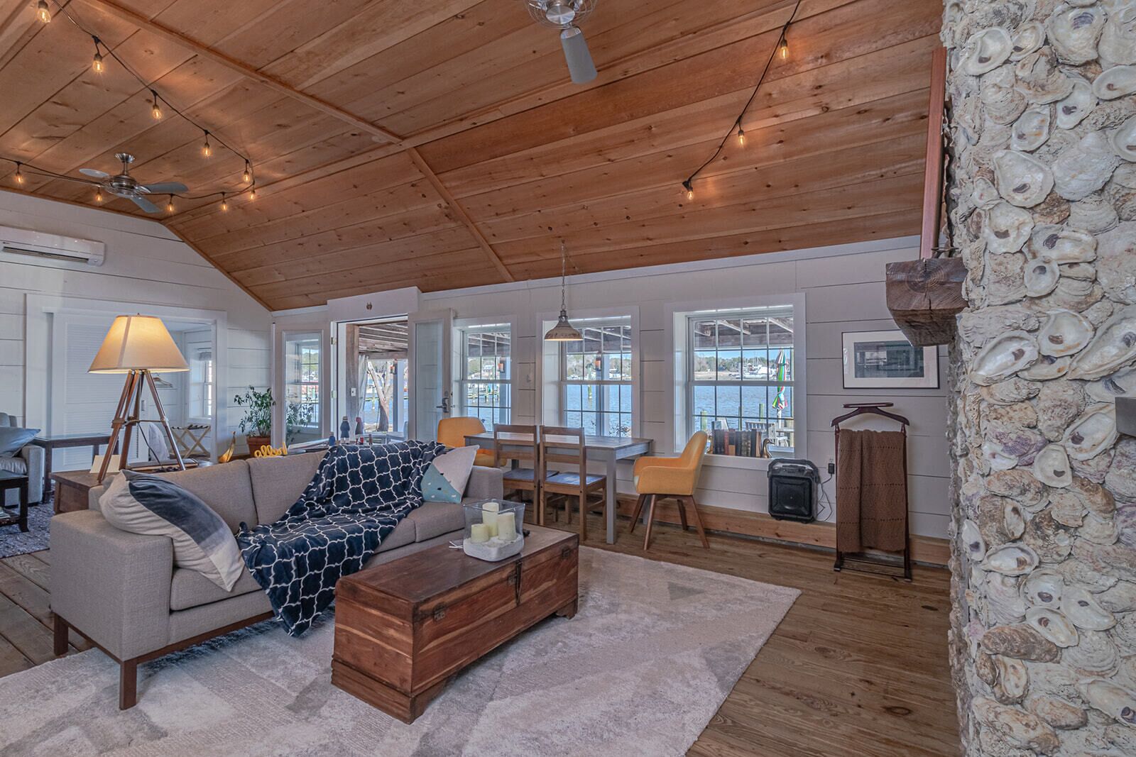 The Crab Shack on Carter's Creek