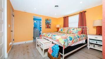2 bedrooms, WiFi, bed sheets