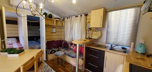 6 chambres, fer et planche à repasser, Wi-Fi gratuit, draps fournis