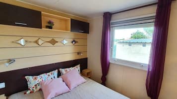 6 slaapkamers, een strijkplank/strijkijzer, gratis wifi, beddengoed