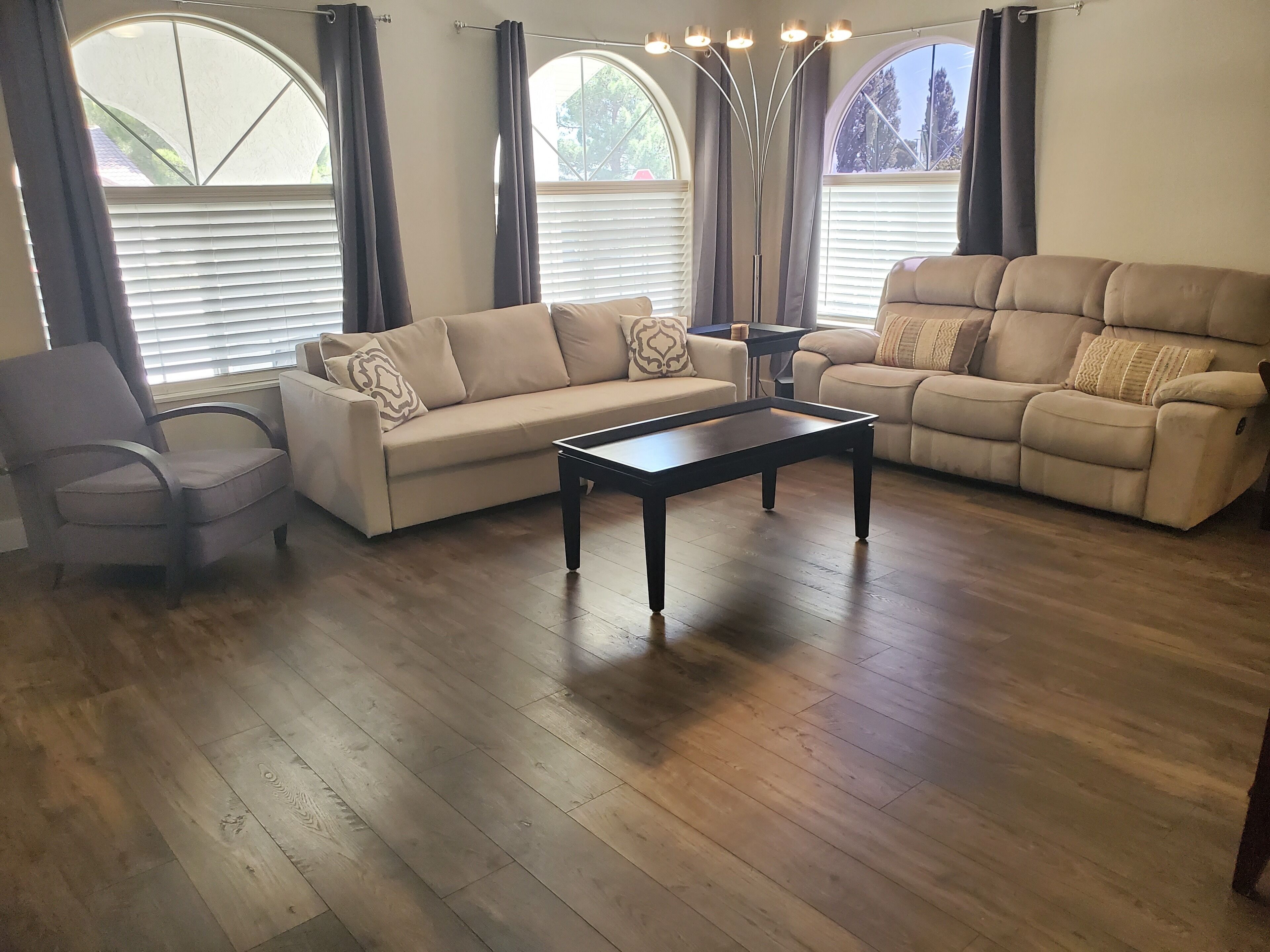 Close to Trails, Antelope Canyon, Horseshoe Bend 