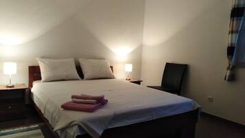 1 chambre, fer et planche Ă repasser, lit parapluie, Wi-Fi gratuit
