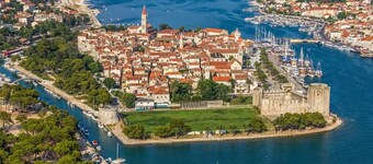 Room in Trogir with Balcony, Air condition, WIFI (4324-3)