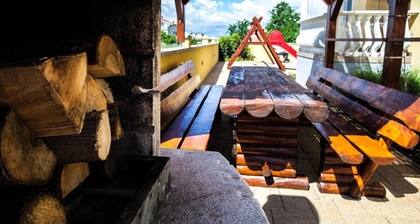 Room in Zaton (Zadar) with WIFI, Washing machine (4141-9)