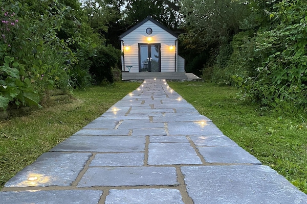 Path to The Hideaway.