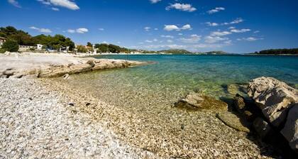 Room in Pakoštane with Seaview, Balcony, Air condition, WIFI (3475-6)