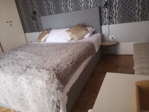 1 Schlafzimmer, kostenloses WLAN, Bettwäsche, Rollstuhlgeeignet