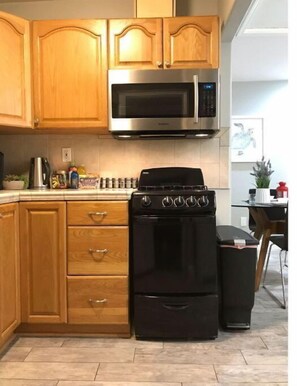 Fridge, microwave, oven, stovetop - Private Guest Suite + Full Kitchen, 3 BD, Near SJC (San Jose)