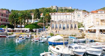 Room in Hvar town with Seaview, Balcony, Air condition, WIFI (4858-2)
