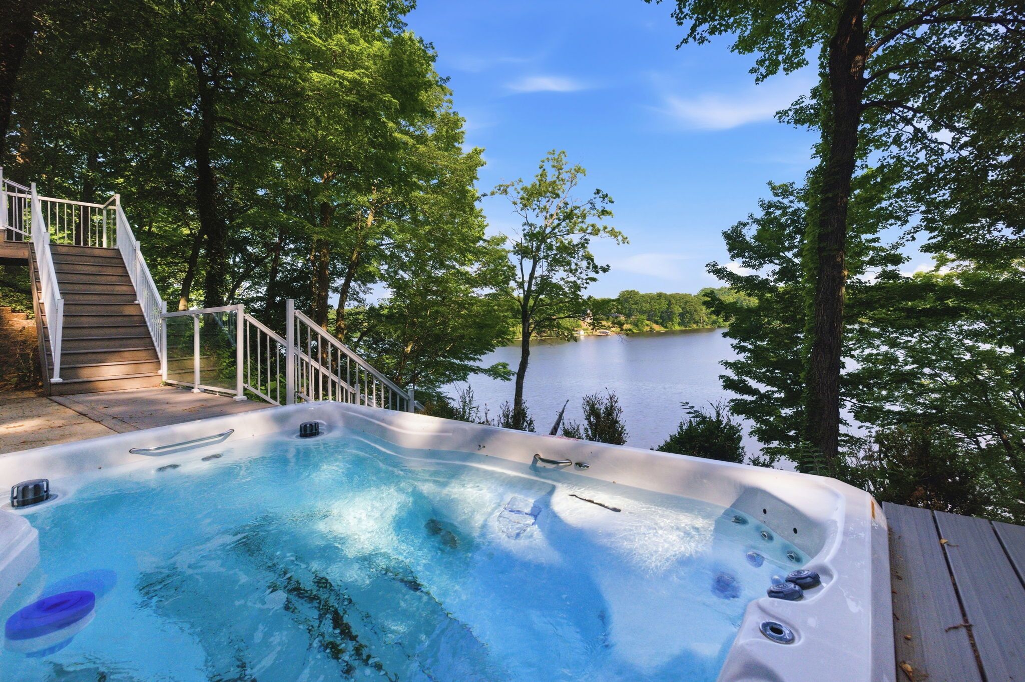 Bain à remous extérieur