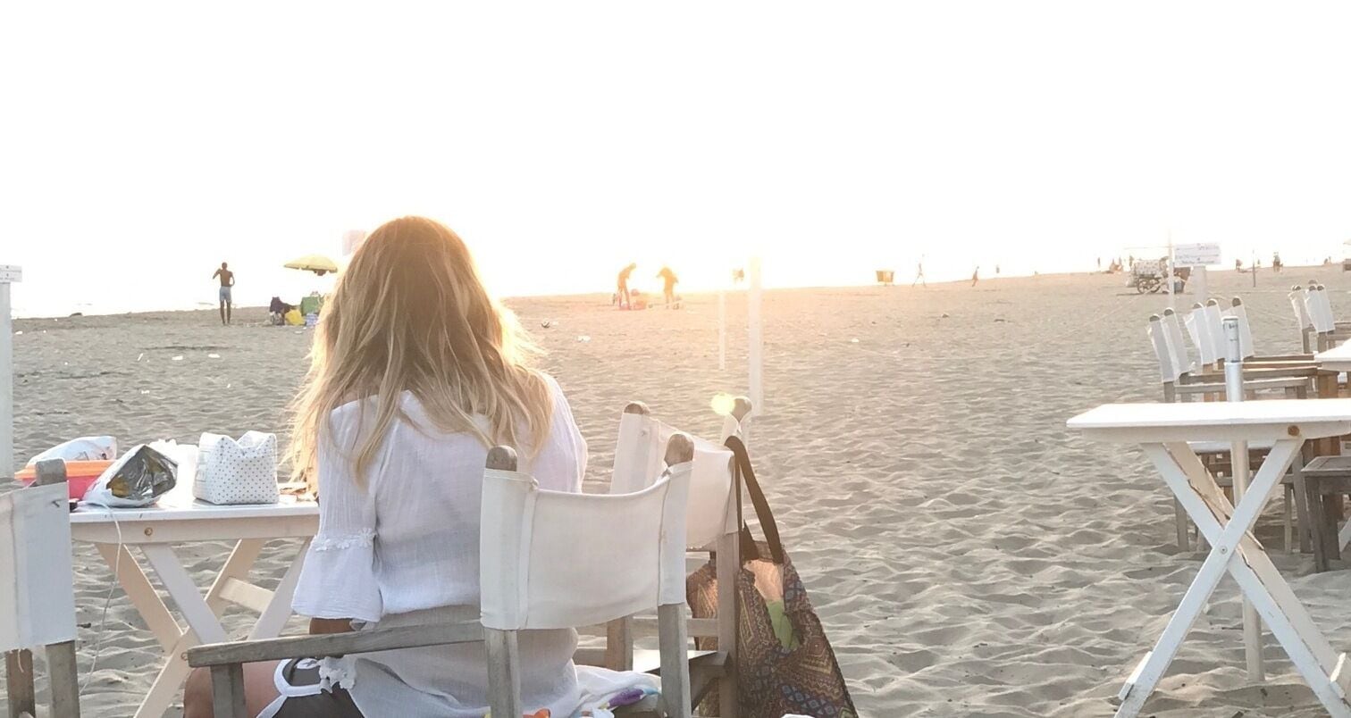 Aan het strand, ligstoelen aan het strand