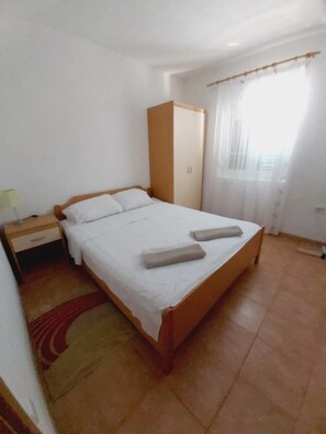 2 bedrooms, free WiFi, bed sheets