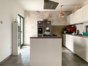 Fridge, oven, dishwasher, espresso maker