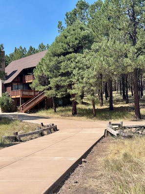 Exterior - Peaceful Forest Retreat· Hot Tub · Sauna · Views (Flagstaff)
