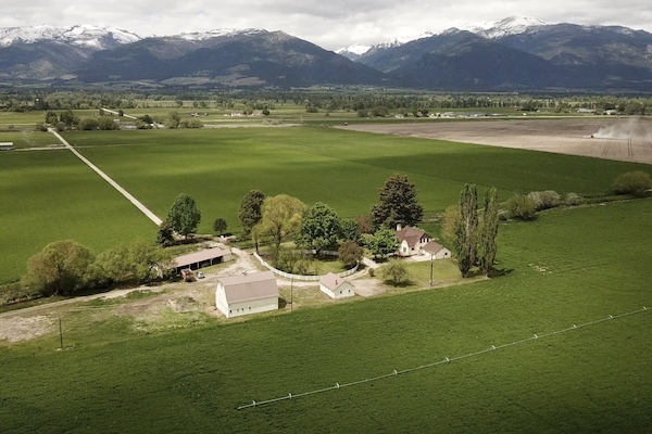 Welcome to the Old Farmstead! Surrounded by farmlands with majestic views.