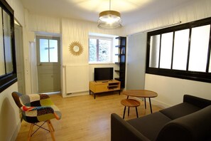 Smart TV - Villa Jean Julien - Les Cascades - Appartement T3 - 2 Chambres - 6 Pers (Mont-Dore)