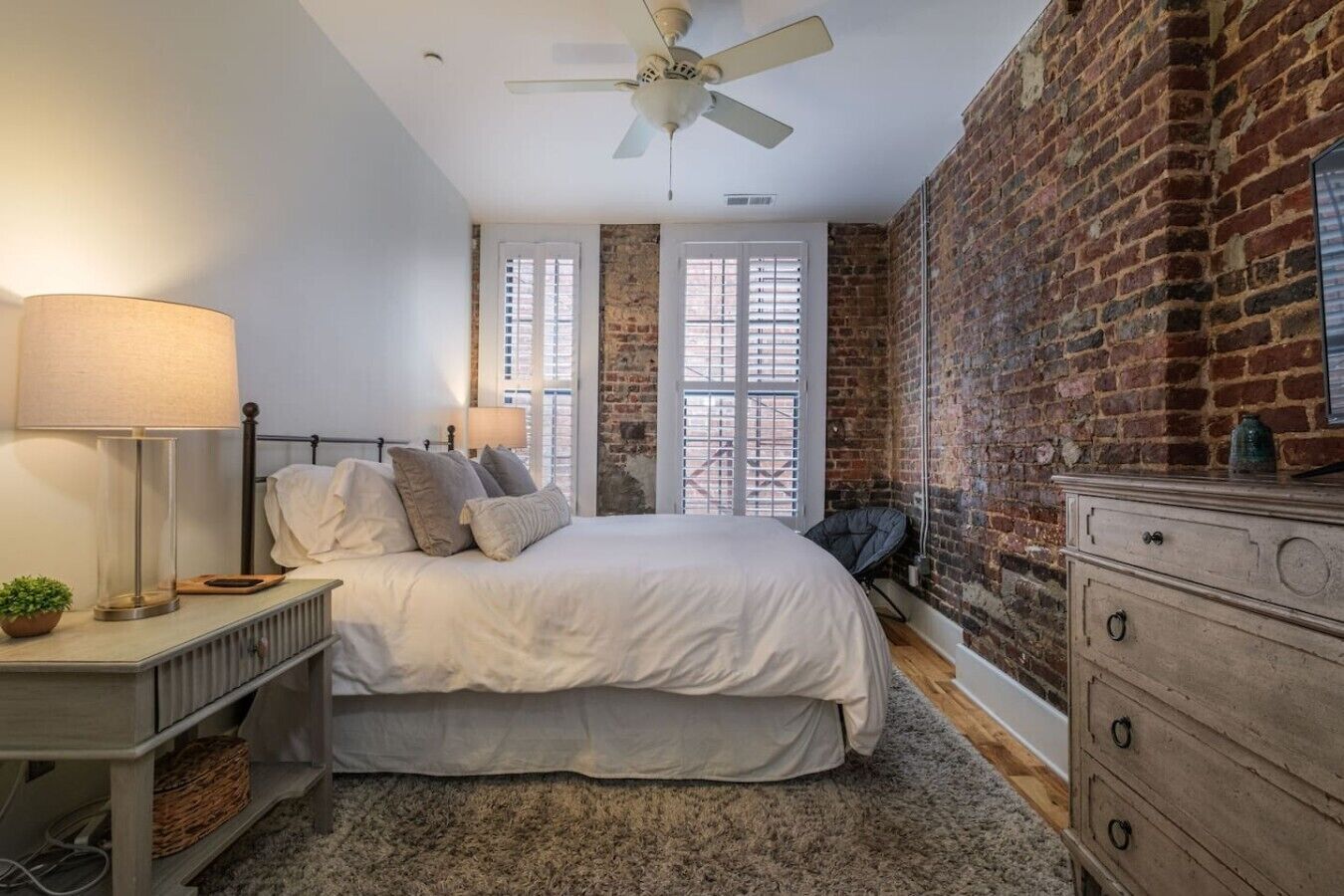 2 bedrooms, iron/ironing board, travel crib, free WiFi