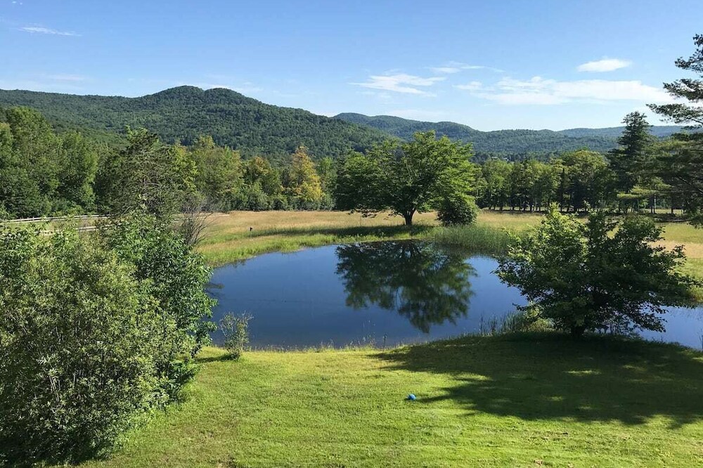 Huge Home with Private Pond - Ideal Remote Getaway for Family, Friends & More