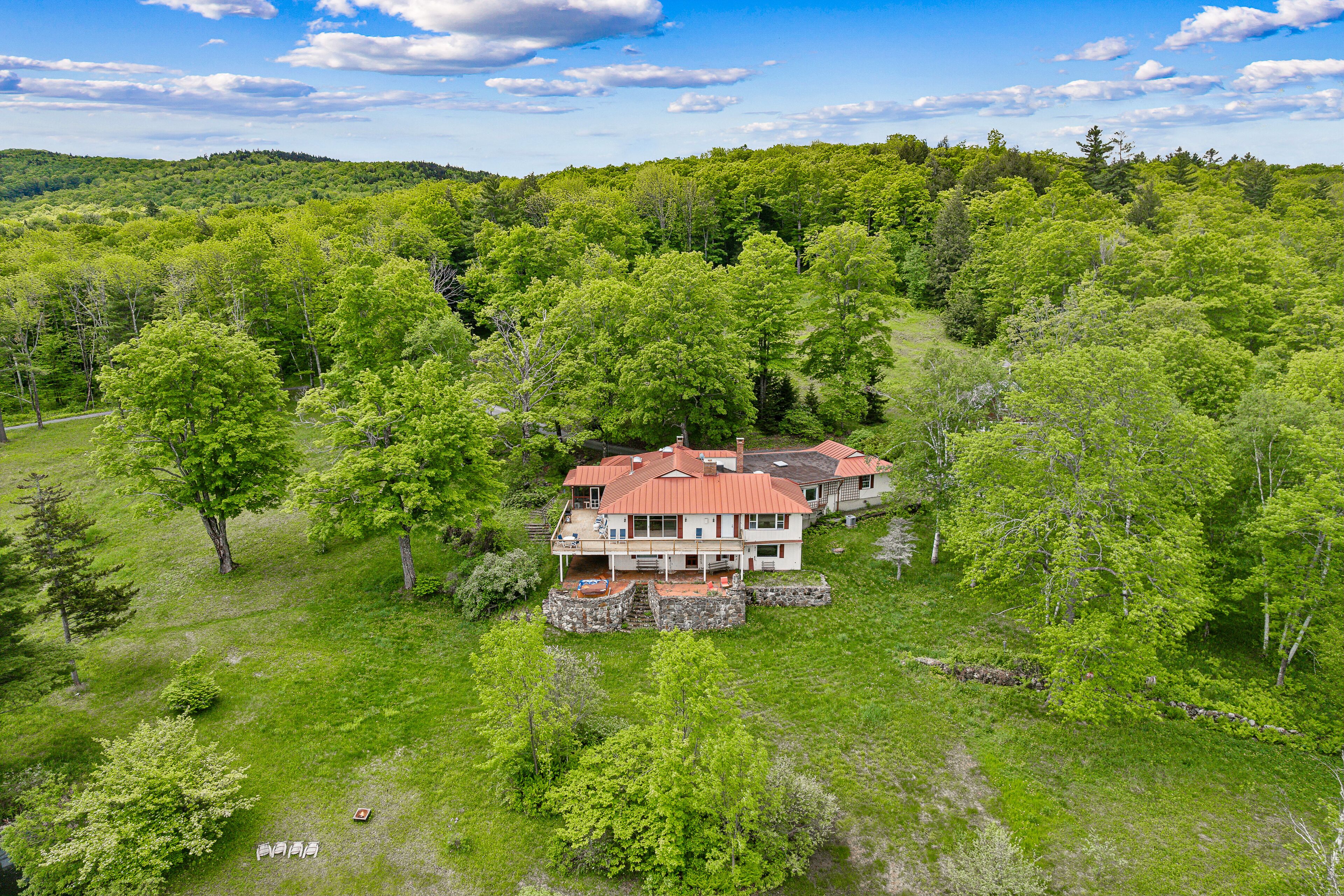 Huge Home with Private Pond - Ideal Remote Getaway for Family, Friends & More