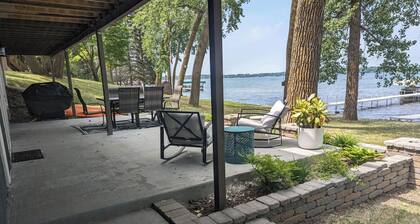 Level Lake Ida Property with Boat or Pontoon Lift and Sandy Lake Bottom.